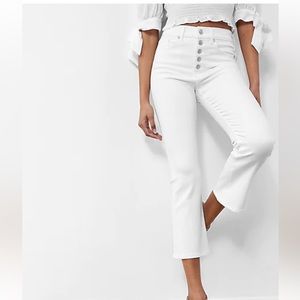 Express cropped jeans size 10 Long , color white.